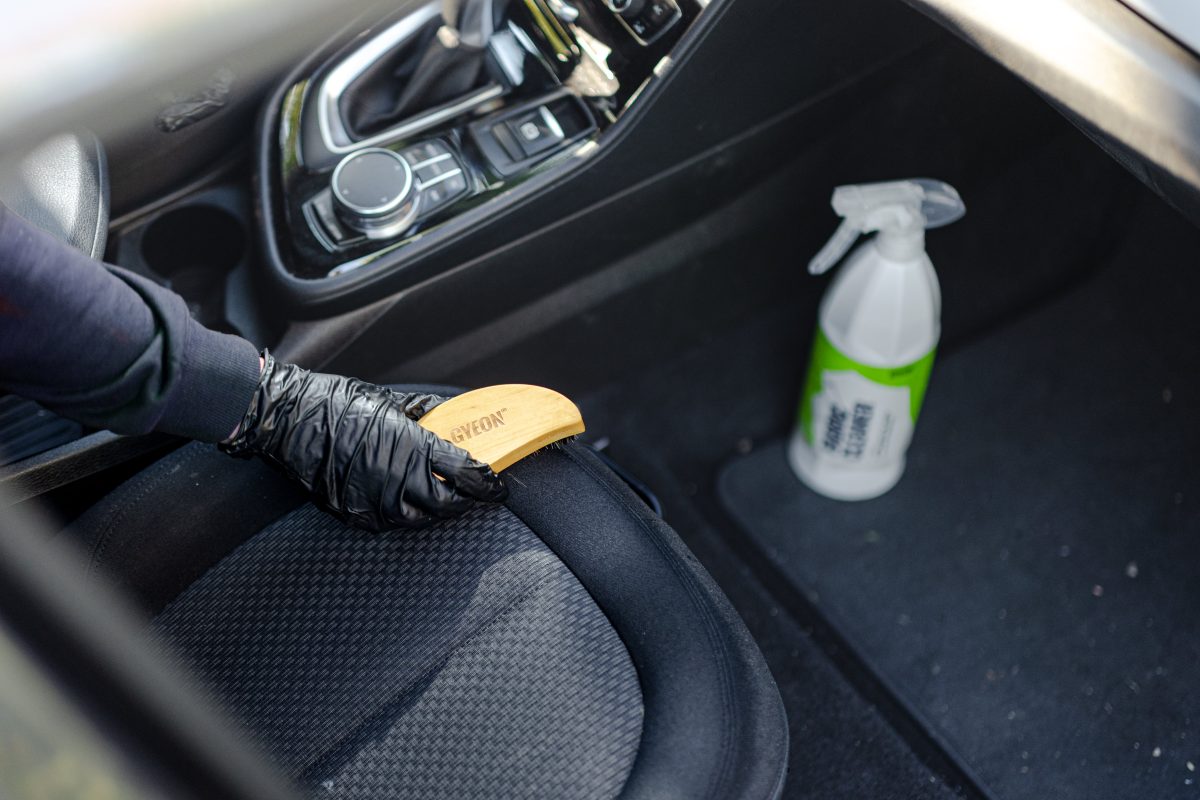 Gyeon Q2M FabricCleaner - 04